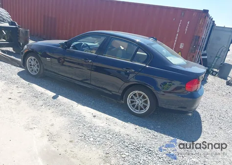 2010 BMW 328I xDrive z USA, uszkodzony, nr VIN WBAPK5C52AA653581